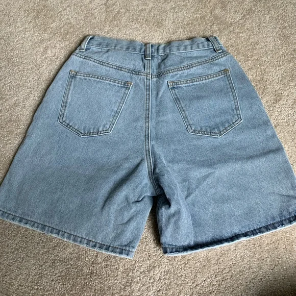 Princess Polly Brontë beach denim asymmetrical shorts - Picture 4 of 7